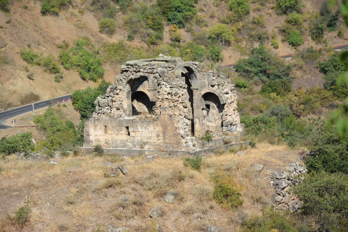 Sona Arzumanyan · CC BY-SA 4.0 · https://creativecommons.org/licenses/by-sa/4.0/ · https://commons.wikimedia.org/wiki/File:%D5%91%D5%A1%D6%84%D5%B8%D6%82%D5%BF%D5%AB_%D4%B5%D5%AF%D5%A5%D5%B2%D5%A5%D6%81%D5%AB.jpg