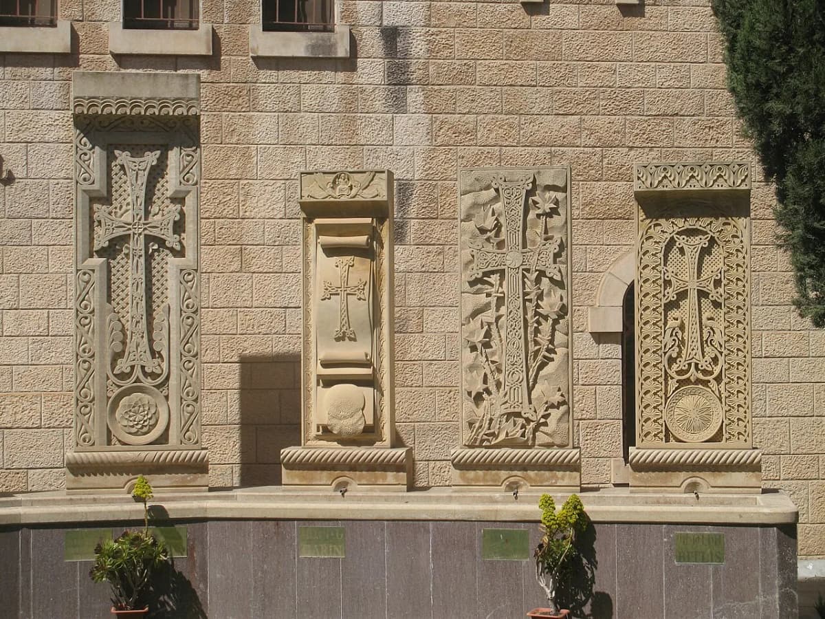 Seminary of the Armenian Patriarchate of Jerusalem — Lantuszka, CC BY-SA 3.0 (https://creativecommons.org/licenses/by-sa/3.0/). https://commons.wikimedia.org/wiki/File:Armenian_seminary-part2.JPG