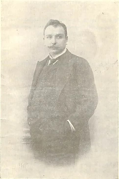 Historical portrait: Grigor Zohrab. Unknown photographer, before 1910. Armenian Scientific Library. Public domain. Wikimedia Commons: Krikor Zohrab.png.